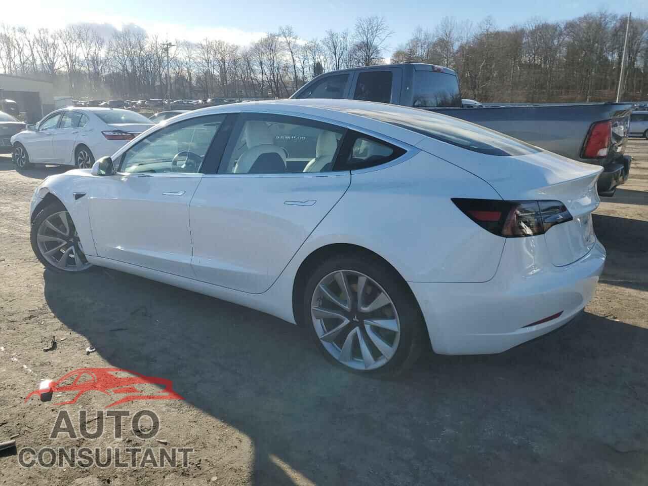TESLA MODEL 3 2018 - 5YJ3E1EBXJF135536
