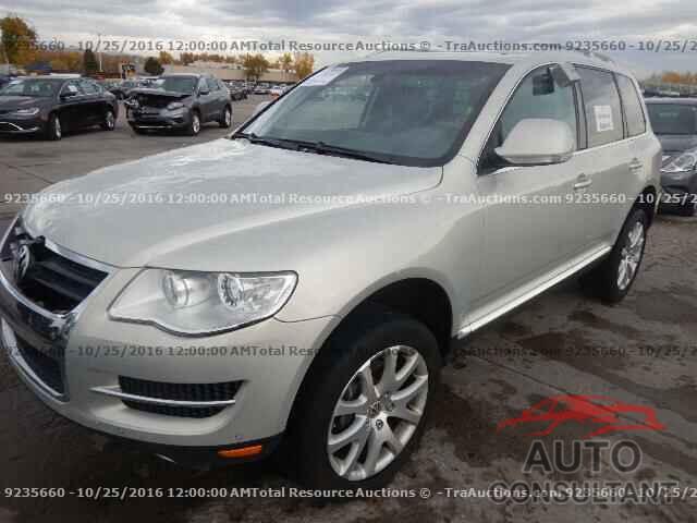 JEEP GRAND CHER 2019 - 1C4PJLLB3KD176546