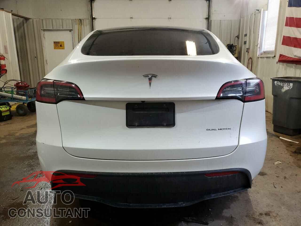 TESLA MODEL Y 2023 - 7SAYGDEE4PF676539