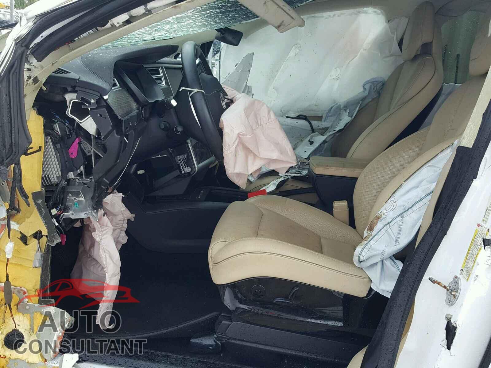 TESLA MODEL X 2016 - 5YJXCBE26GF005808