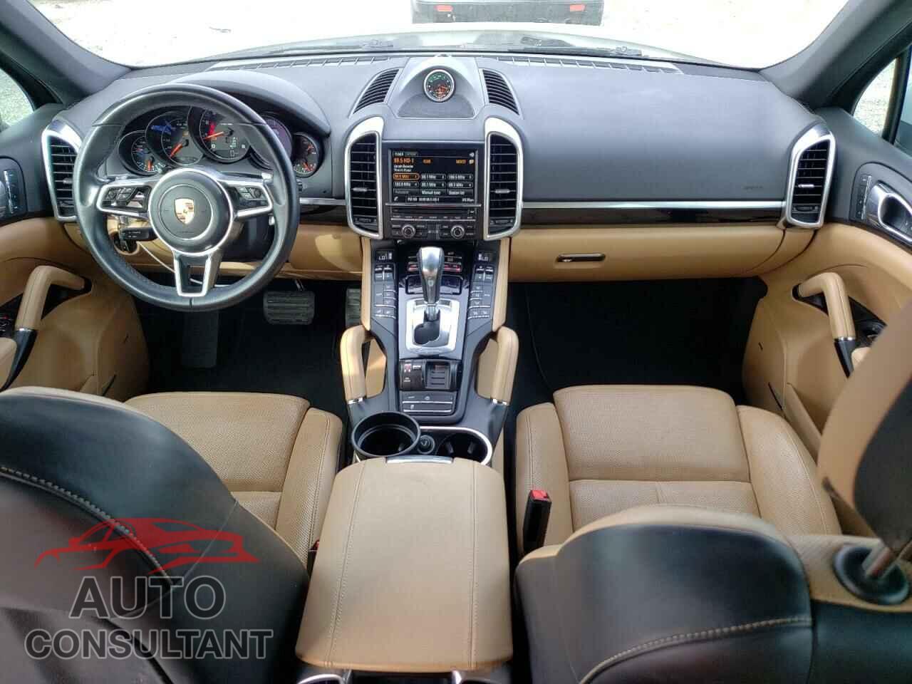 PORSCHE CAYENNE 2016 - WP1AA2A20GLA10807