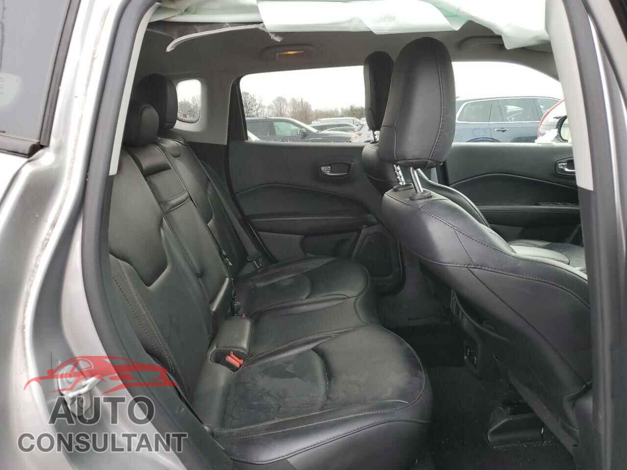 JEEP COMPASS 2019 - 3C4NJDCB3KT771839