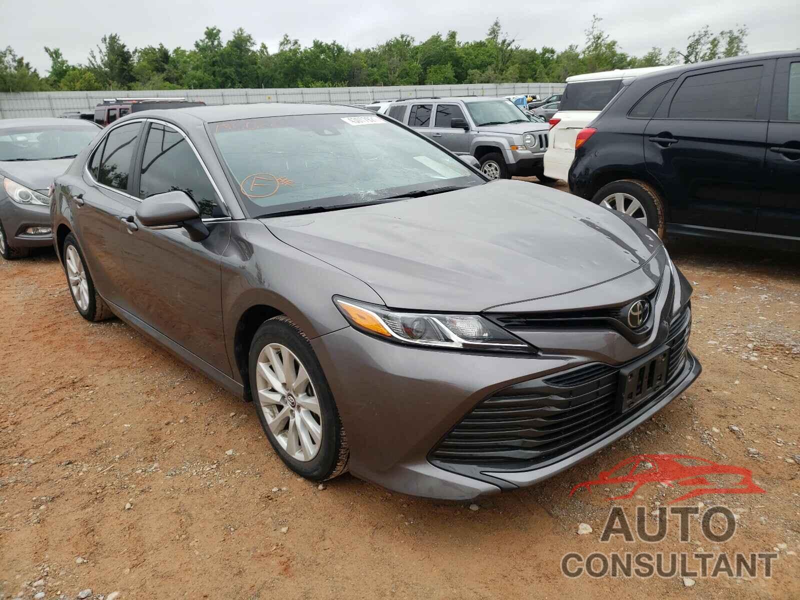 TOYOTA CAMRY 2018 - 4T1B11HK9JU135680