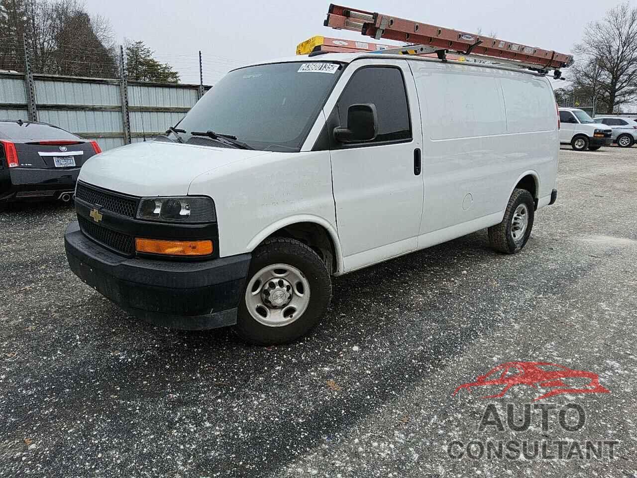 CHEVROLET EXPRESS 2018 - 1GCWGAFG1J1176566