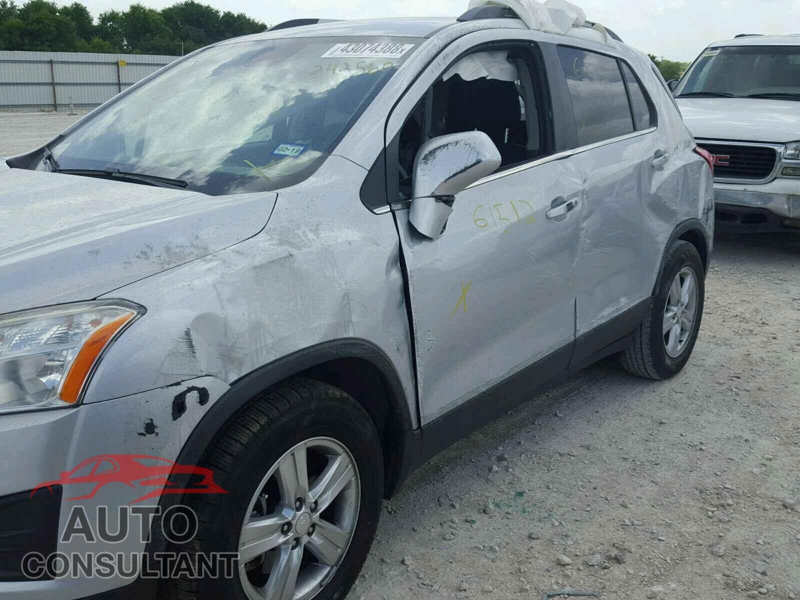 CHEVROLET TRAX 1LT 2015 - 3GNCJLSB0FL242560