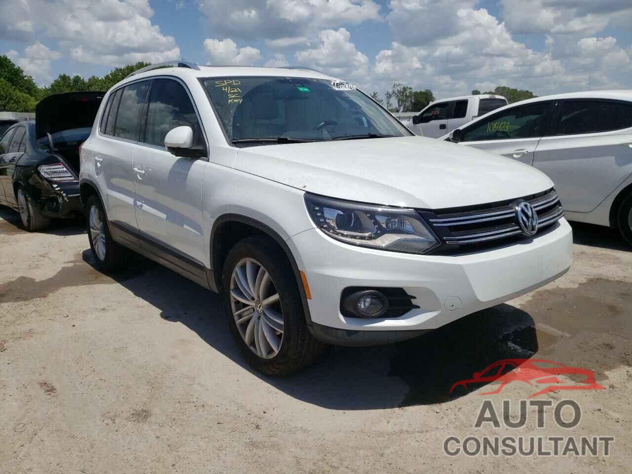 VOLKSWAGEN TIGUAN 2016 - WVGBV7AX7GW506474