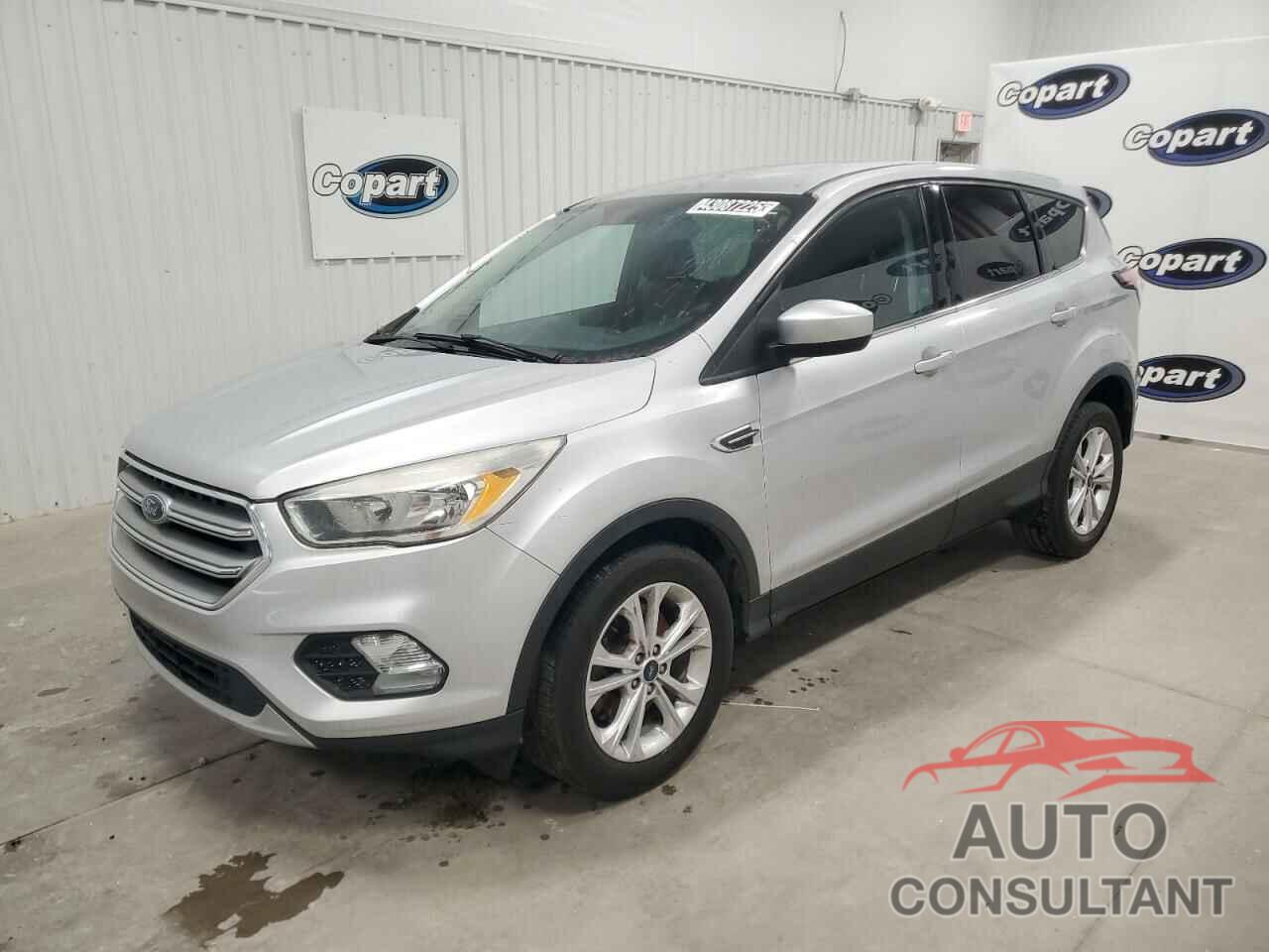 FORD ESCAPE 2017 - 1FMCU0G91HUB82782