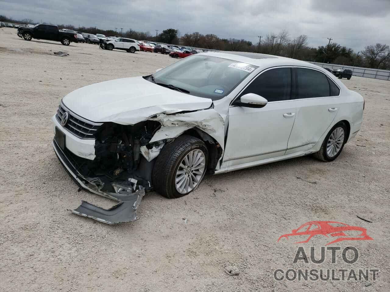 VOLKSWAGEN PASSAT 2017 - 1VWBT7A37HC036583