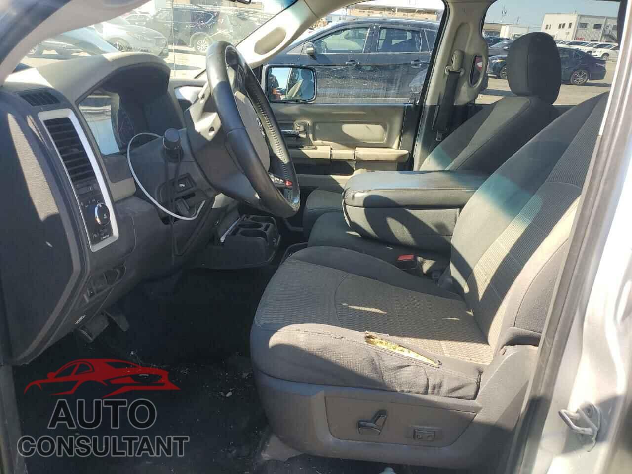 DODGE RAM 1500 2012 - 1C6RD7LT8CS118789