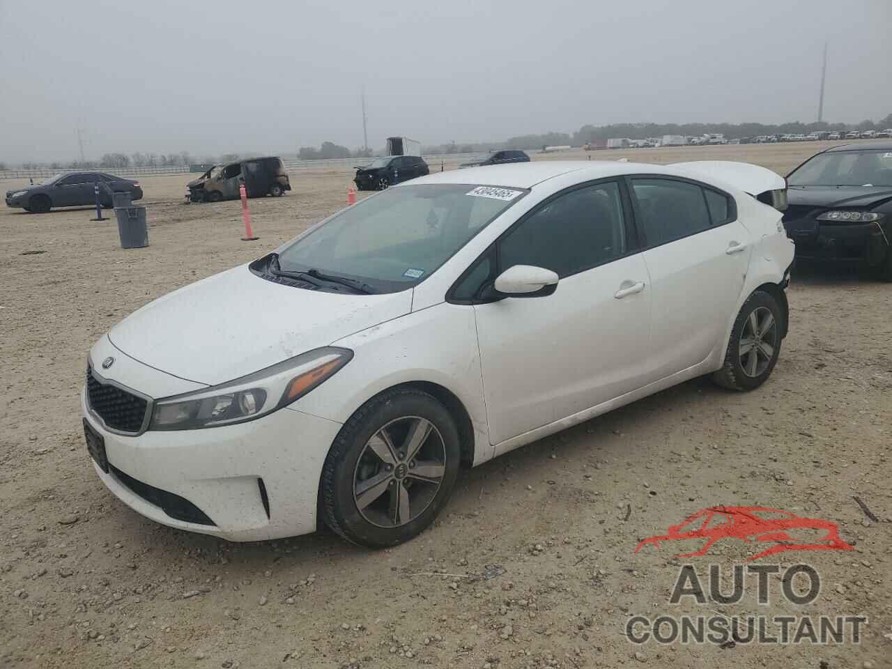 KIA FORTE 2018 - 3KPFL4A70JE220459