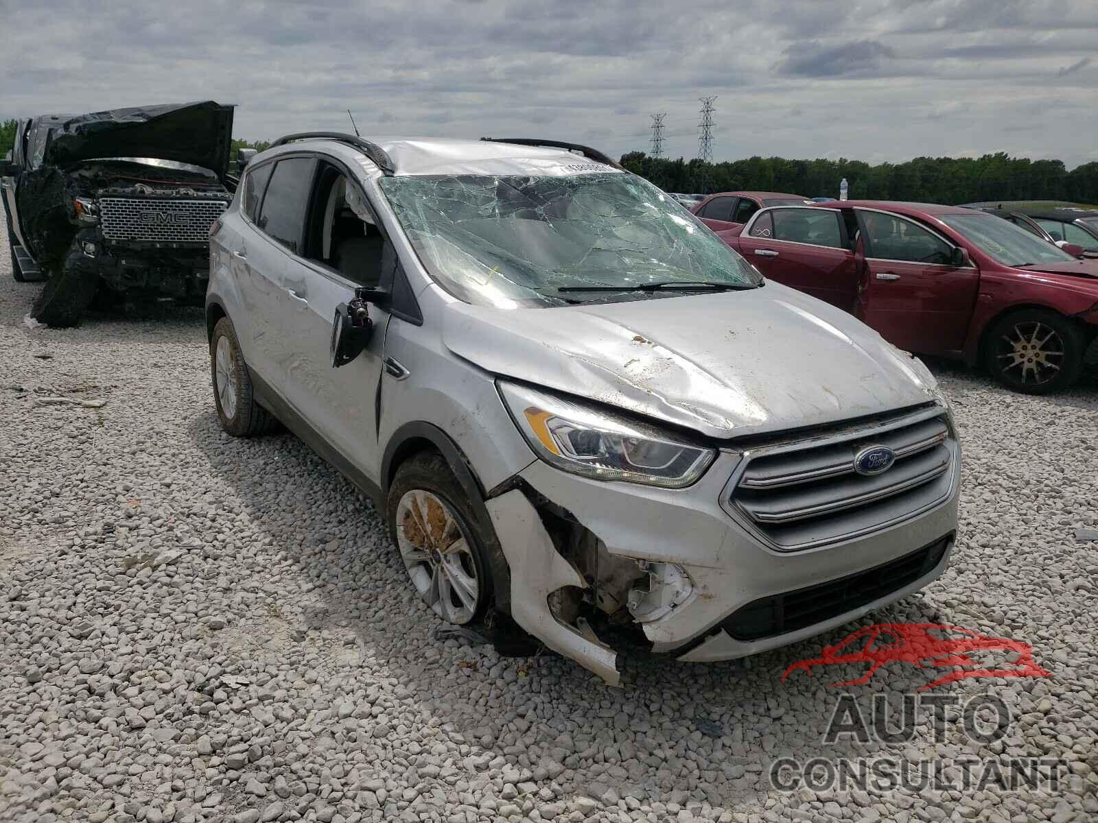FORD ESCAPE 2017 - 1FMCU0GD7HUC48059