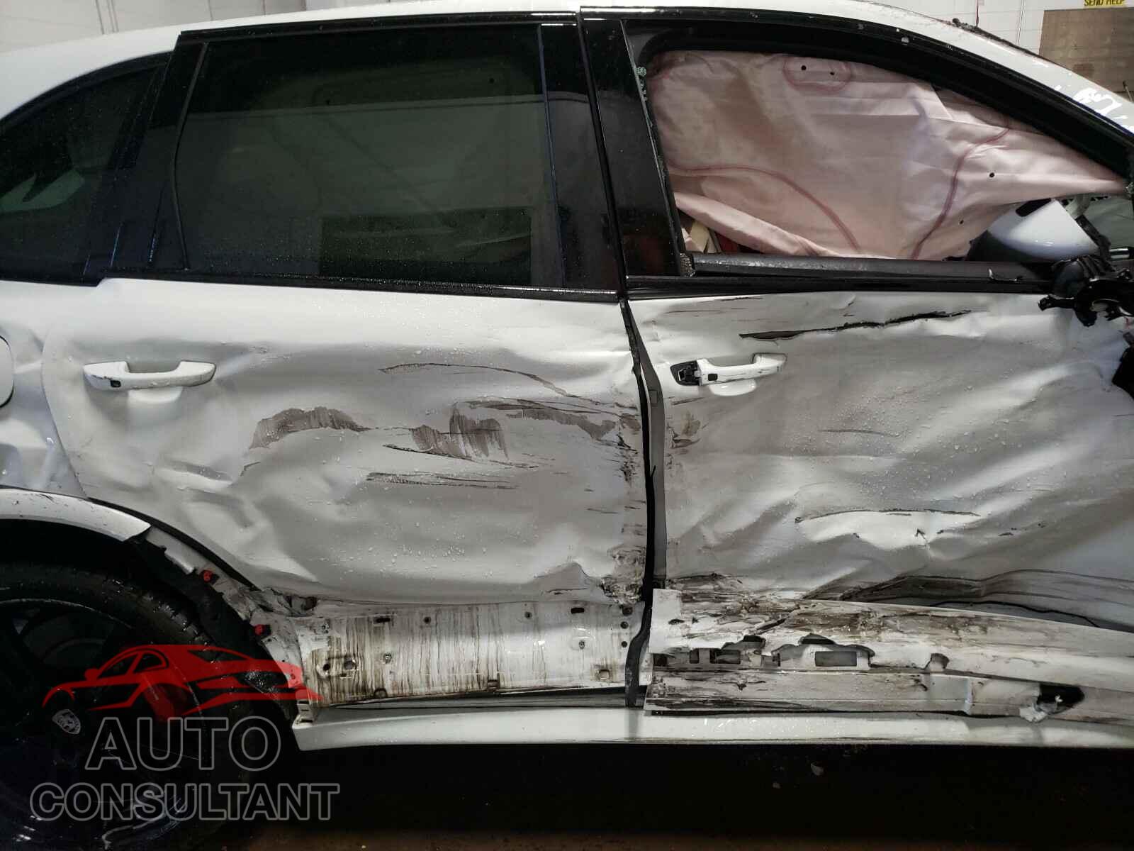 PORSCHE CAYENNE 2016 - WP1AD2A26GLA76513