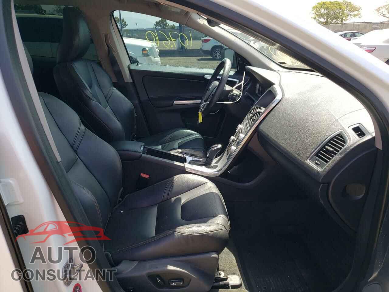 VOLVO XC60 2017 - YV440MDR1H2222576