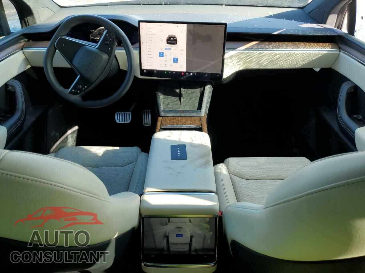 TESLA MODEL X 2023 - 7SAXCAE51PF410014