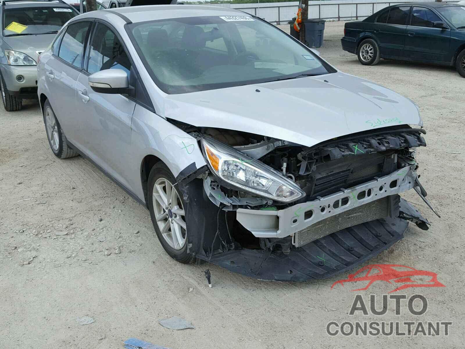 FORD FOCUS 2015 - 1FADP3F24FL363597