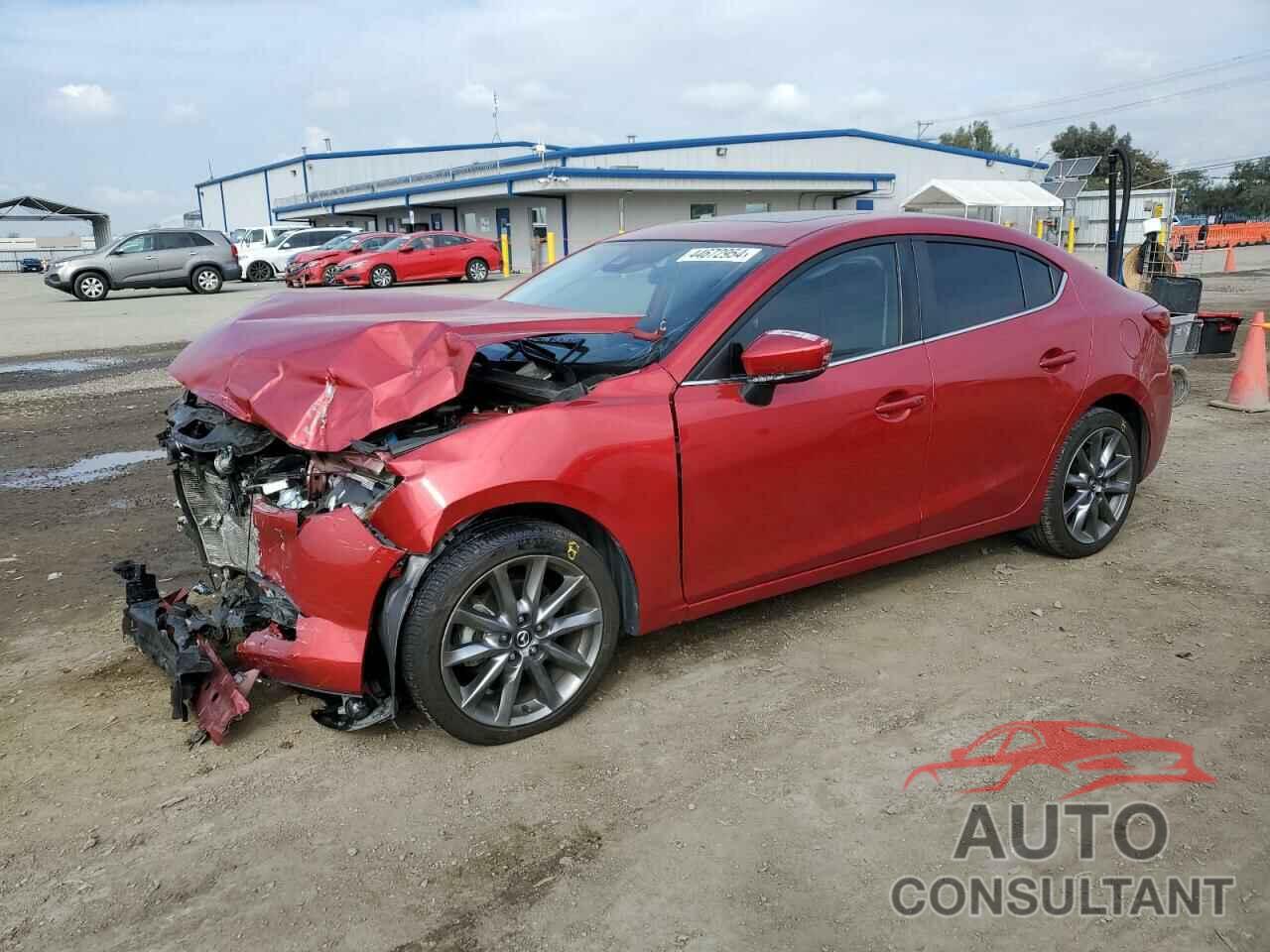 MAZDA 3 2018 - 3MZBN1W32JM158904