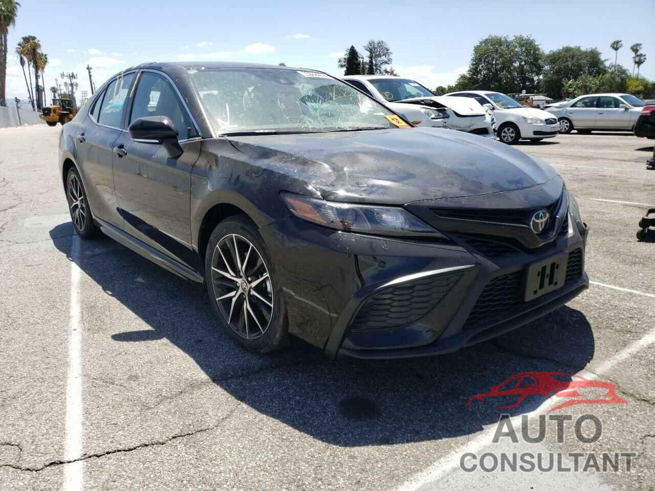 TOYOTA CAMRY 2022 - 4T1G11AK0NU668216