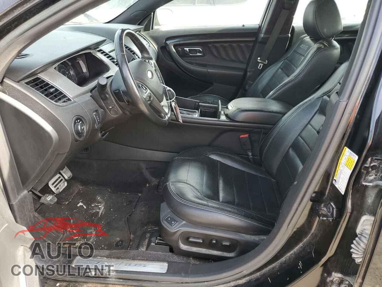 FORD TAURUS 2018 - 1FAHP2KT1JG111978