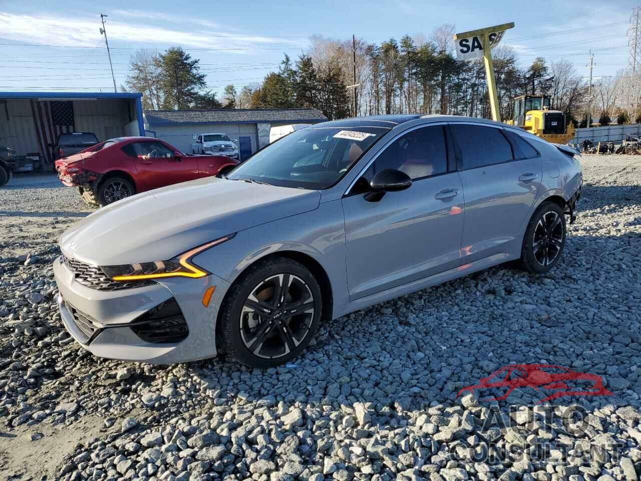 KIA K5 2023 - 5XXG64J29PG202235
