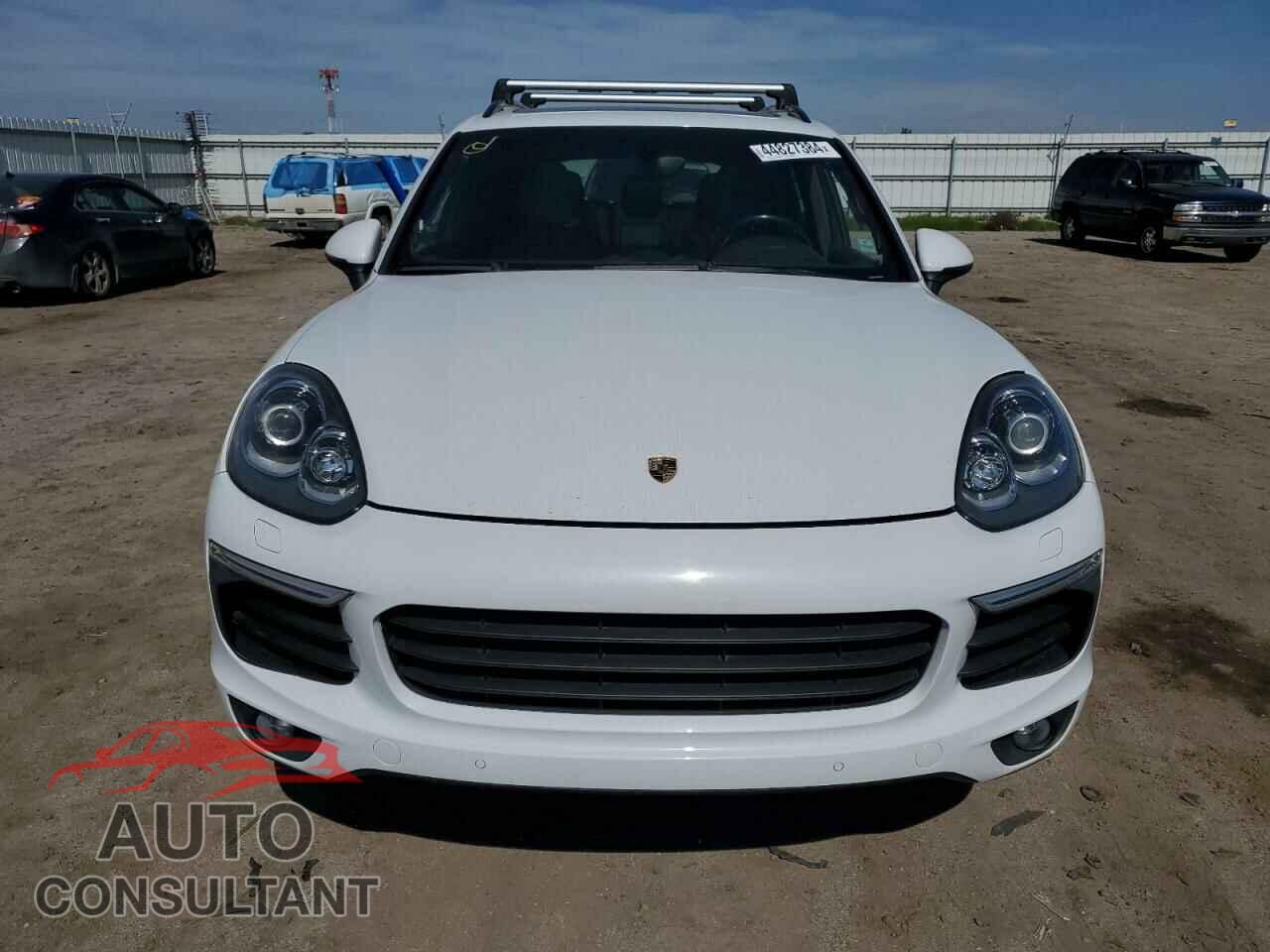 PORSCHE CAYENNE 2017 - WP1AA2A23HKA85721