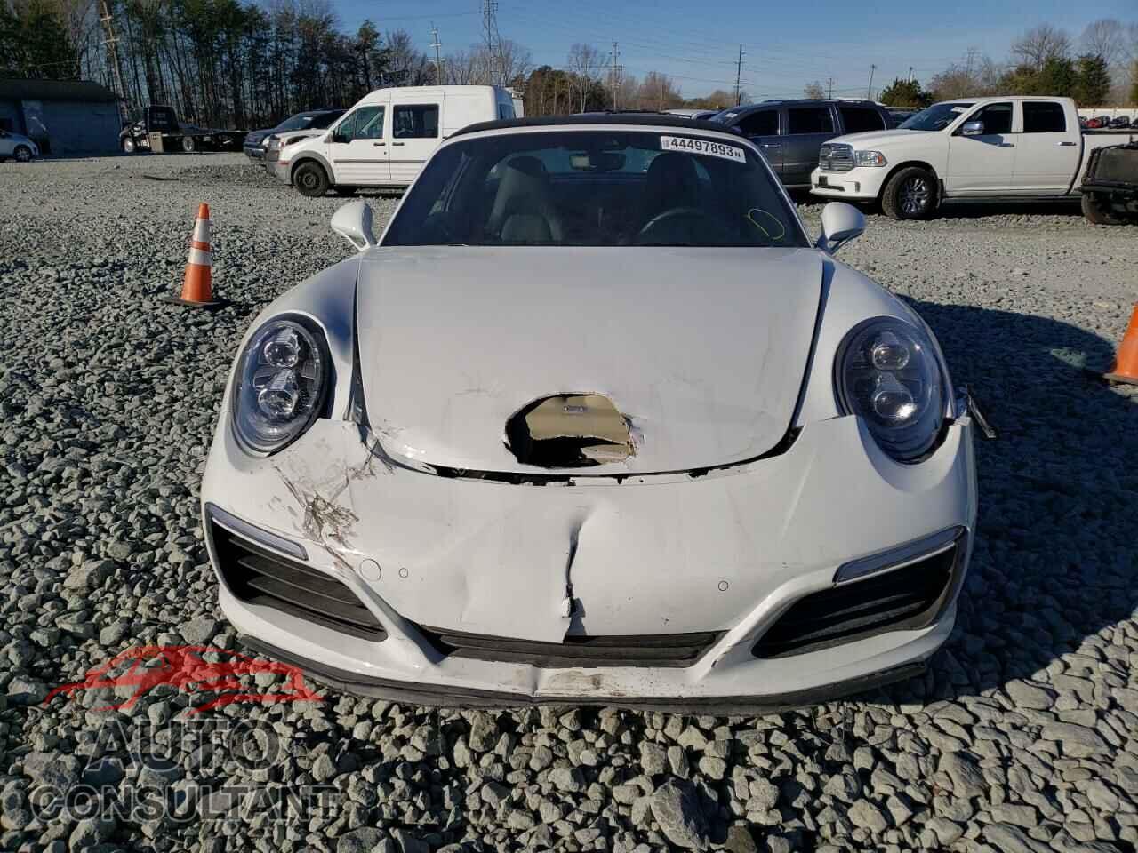 PORSCHE 911 2018 - WP0BB2A92JS134493