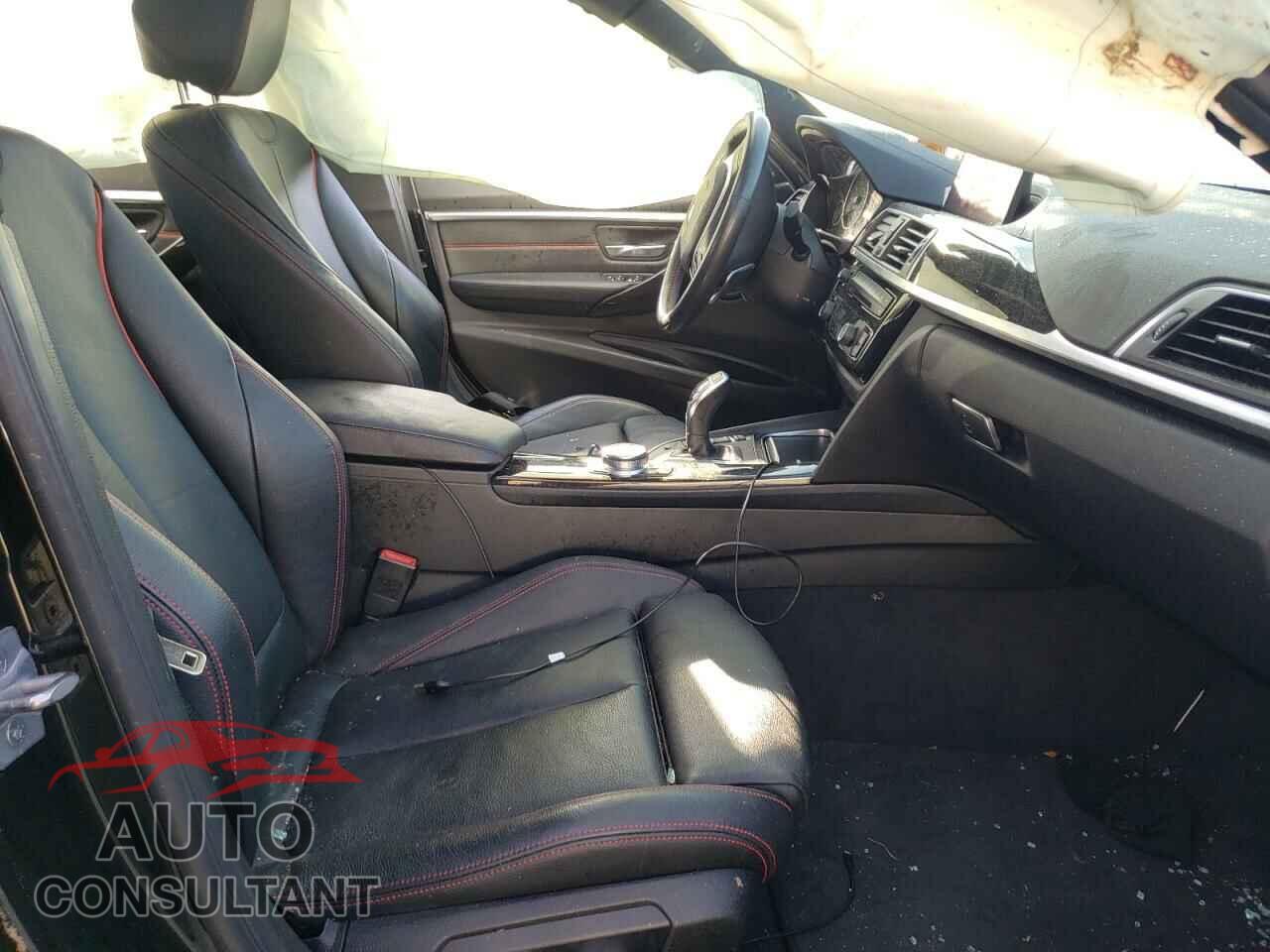 BMW 3 SERIES 2018 - WBA8B9G59JNU57247