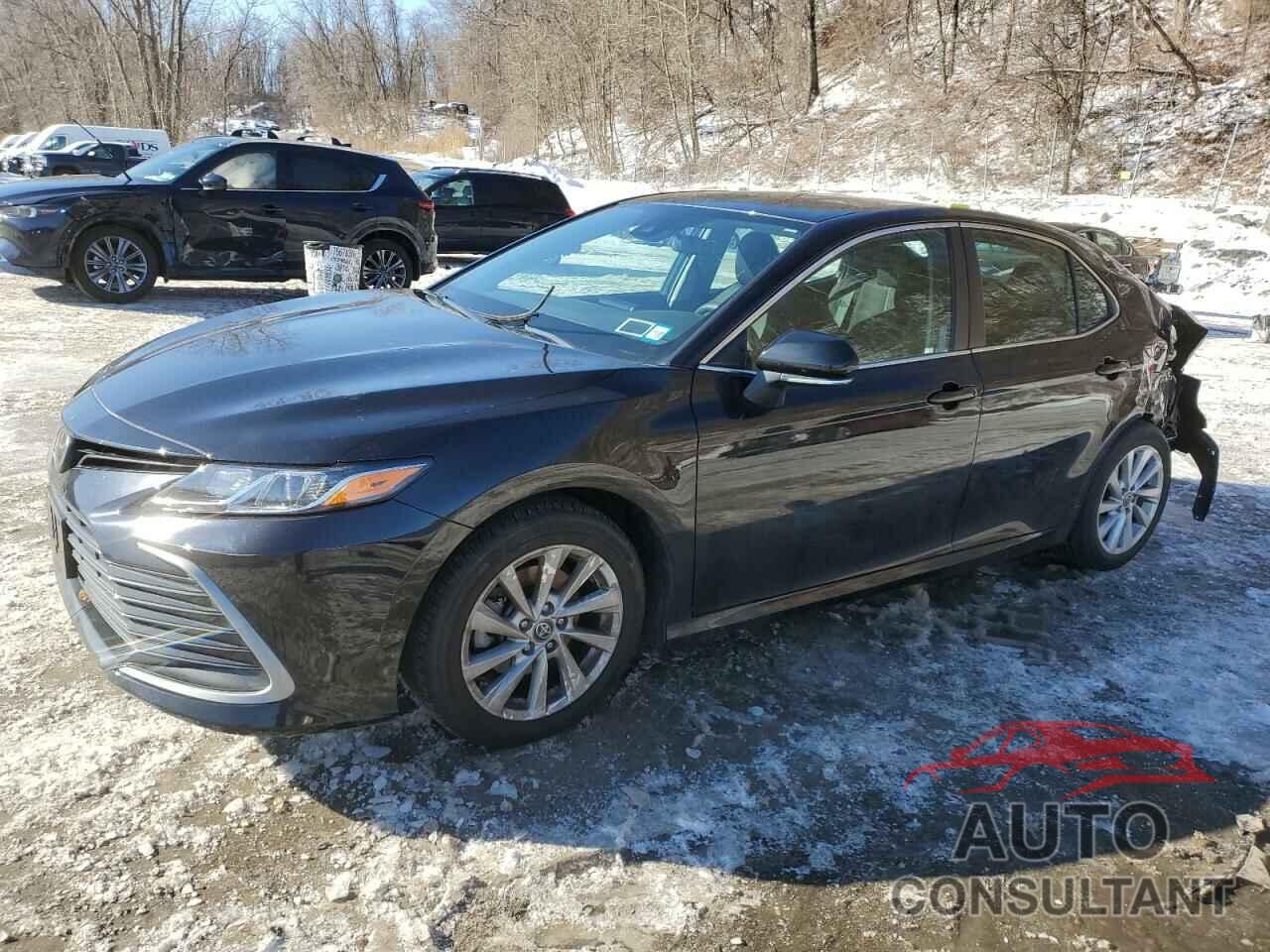 TOYOTA CAMRY 2021 - 4T1C11AK9MU487418