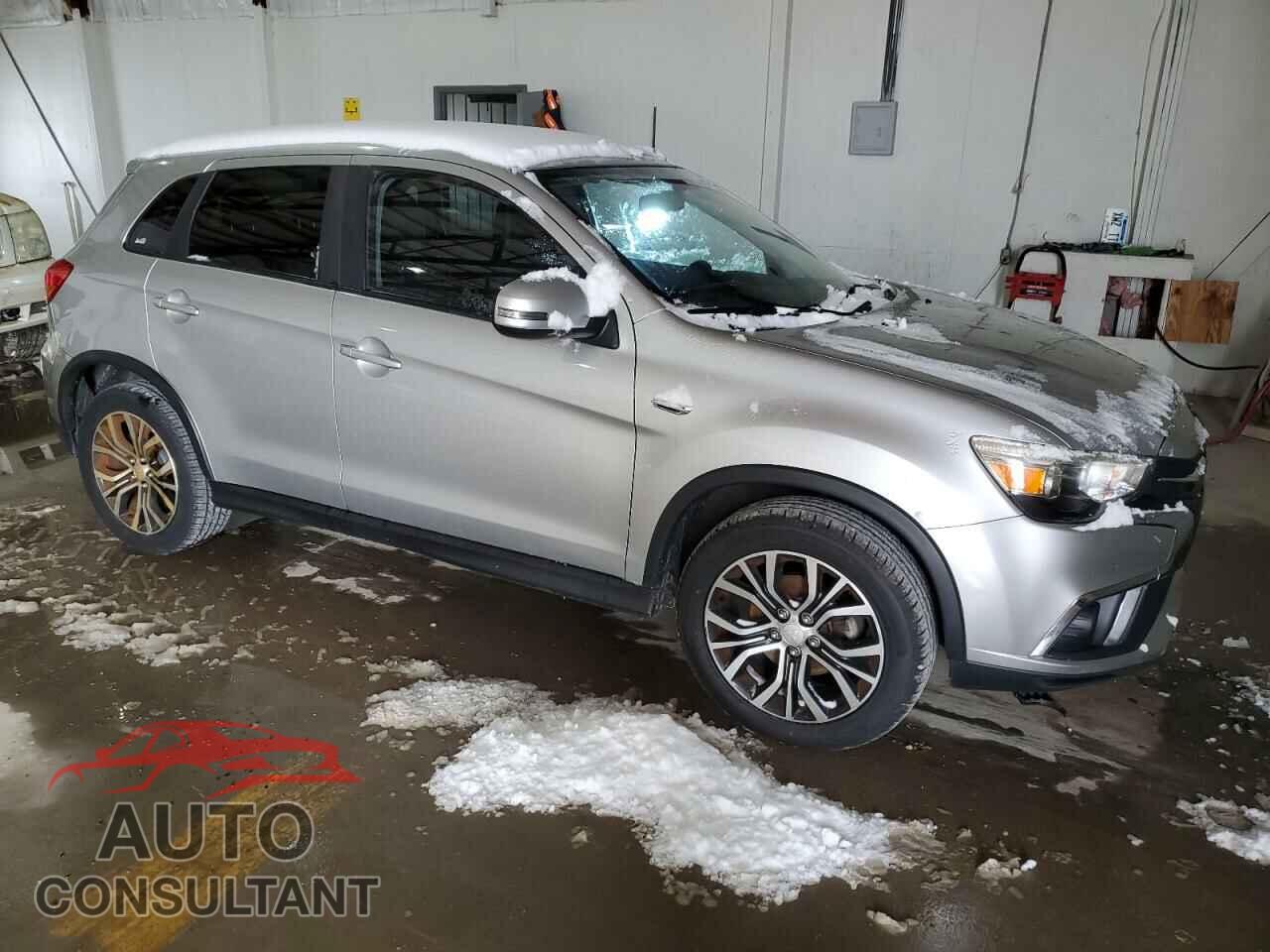 MITSUBISHI OUTLANDER 2018 - JA4AP3AW4JU013648