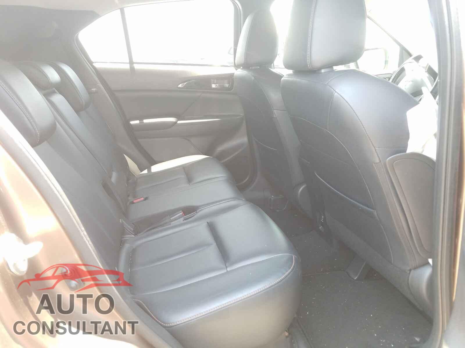 MITSUBISHI ECLIPSE 2019 - JA4AT5AA1KZ019603