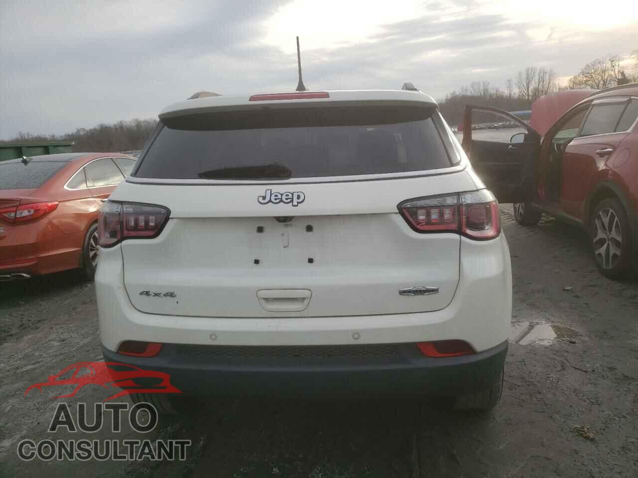 JEEP COMPASS 2019 - 3C4NJDBB9KT839501