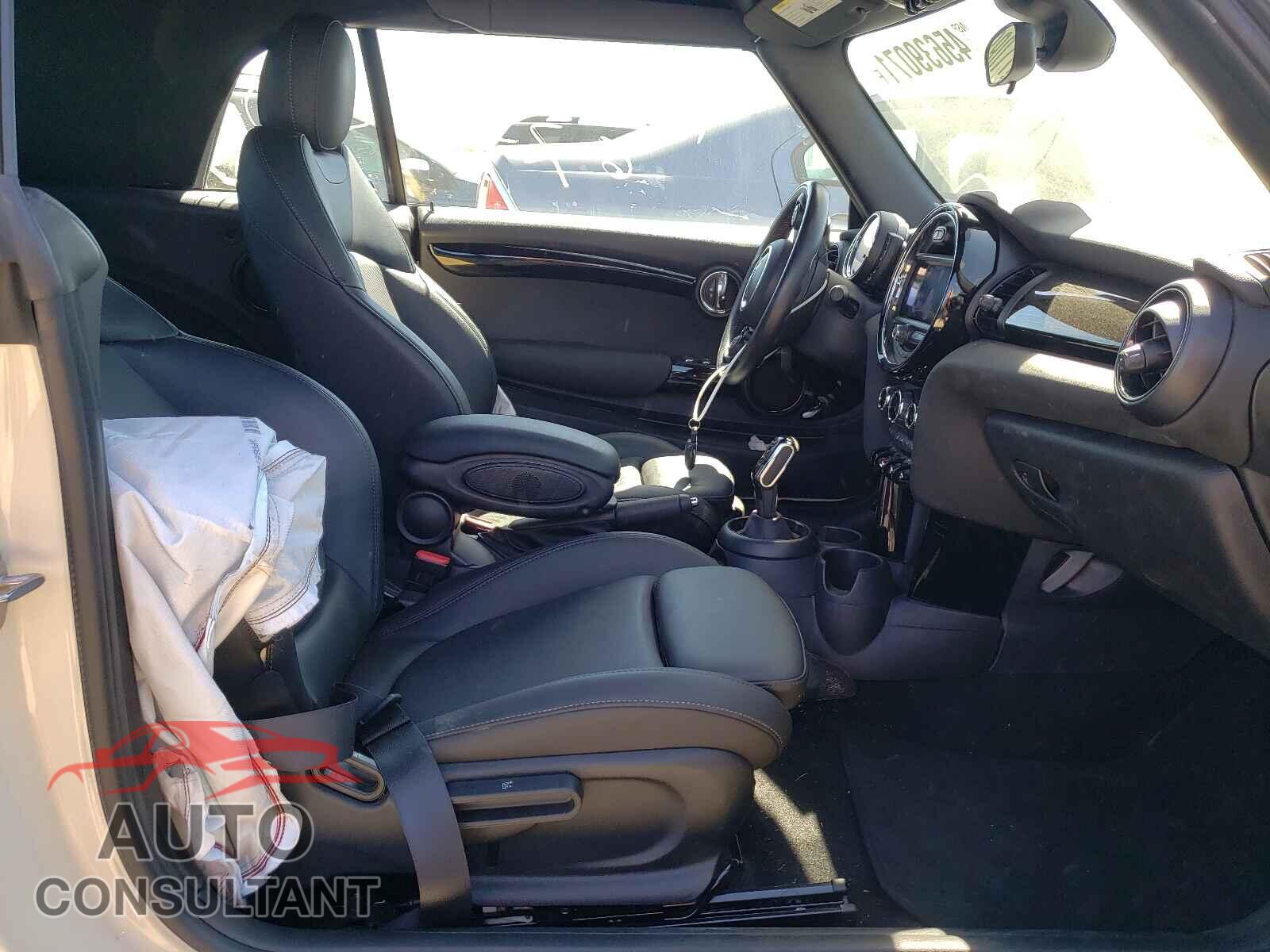 MINI COOPER 2020 - WMWWJ5C04L3L32670