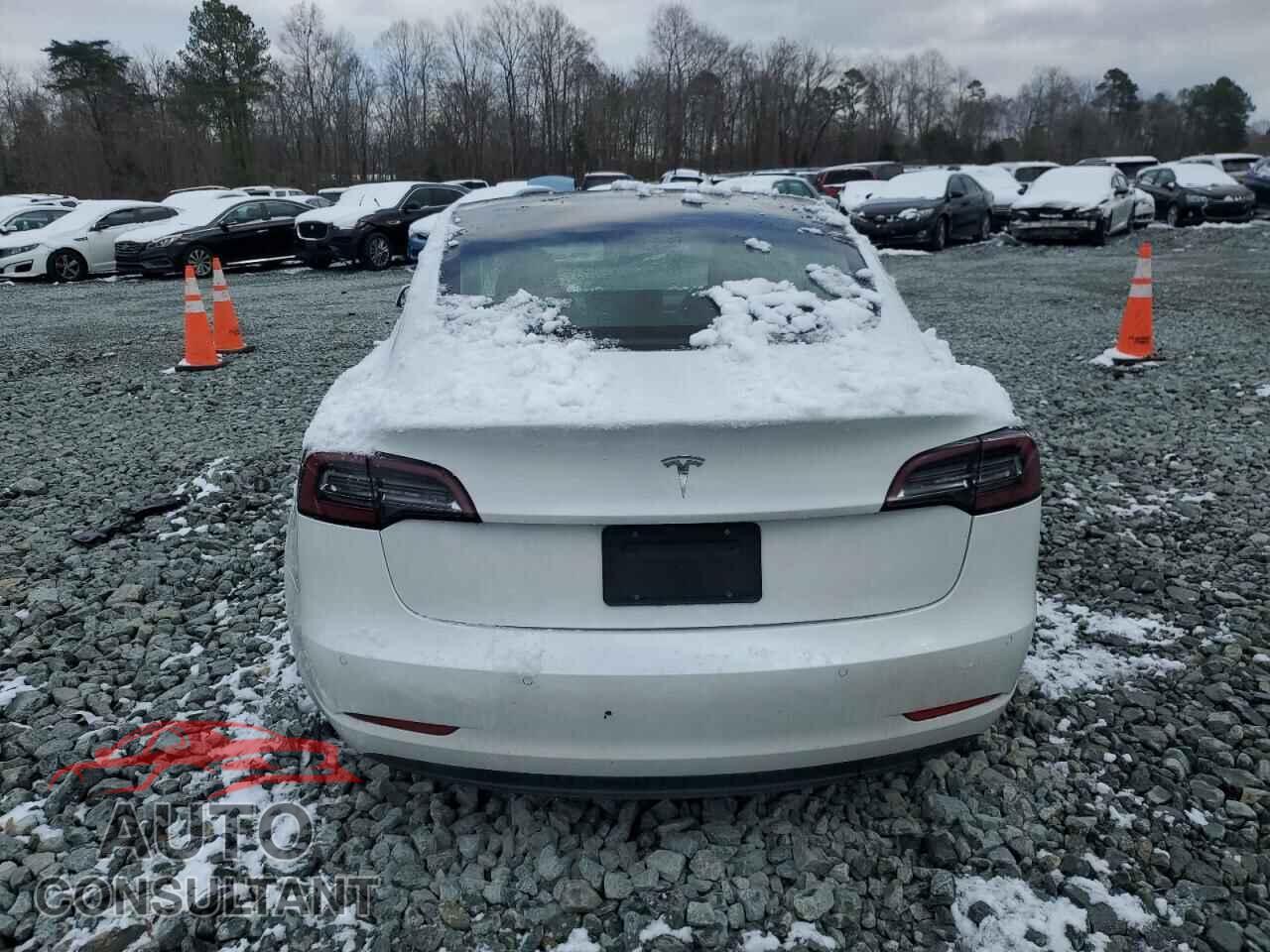 TESLA MODEL 3 2020 - 5YJ3E1EA2LF737423