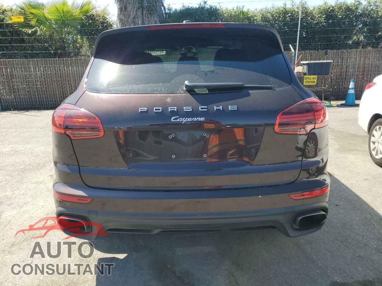 PORSCHE CAYENNE 2016 - WP1AA2A2XGLA06604
