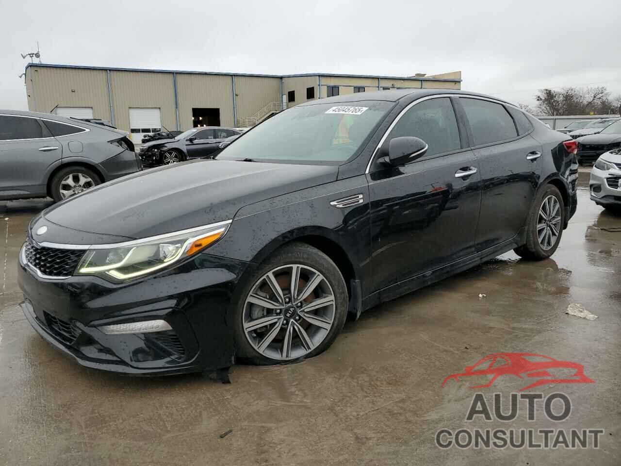 KIA OPTIMA 2019 - 5XXGU4L10KG304073