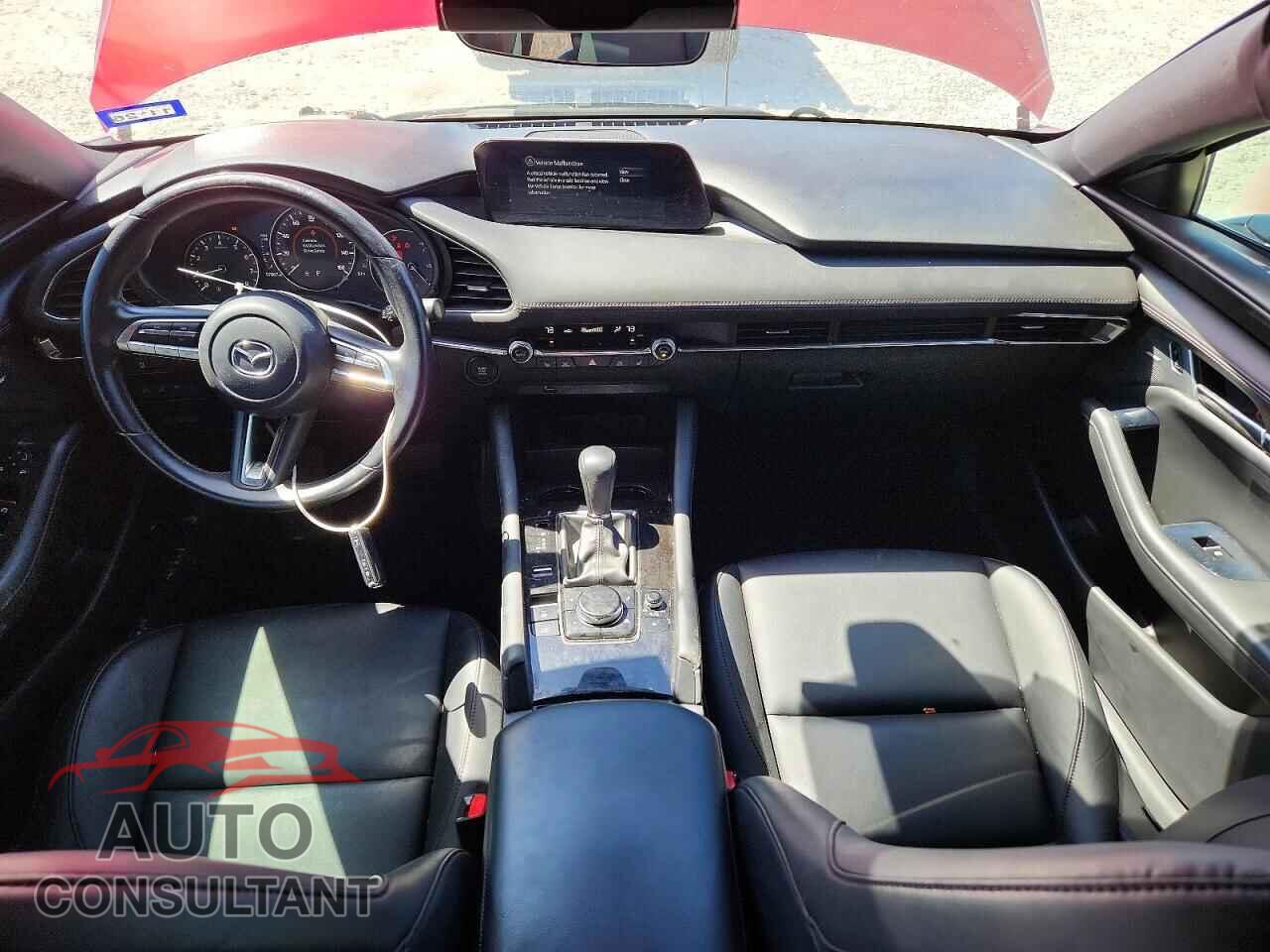 MAZDA 3 2019 - JM1BPBLM6K1113754
