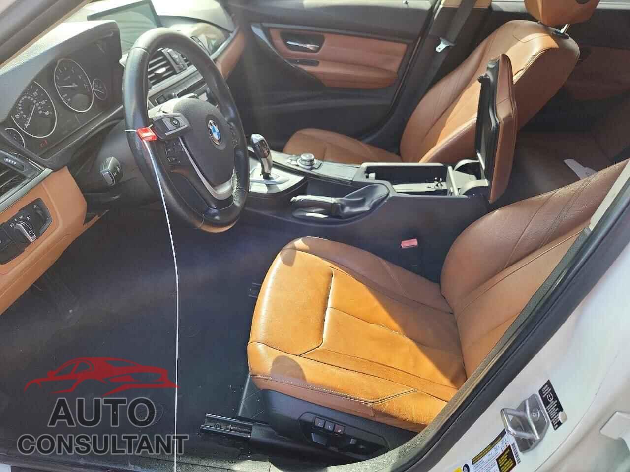 BMW 3 SERIES 2013 - WBA3A5C59DF359409