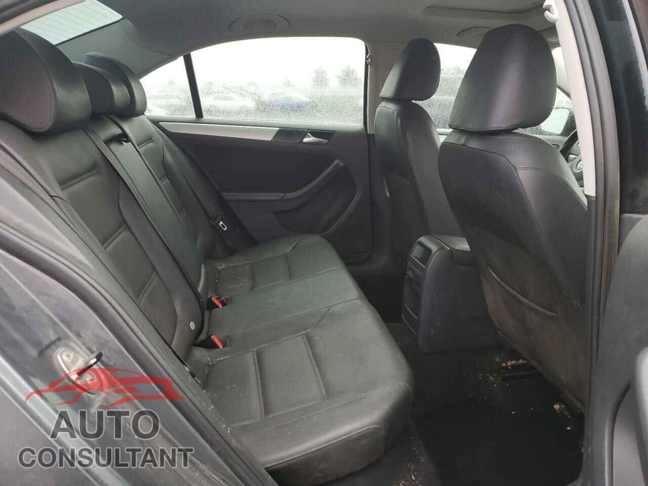 VOLKSWAGEN JETTA 2012 - 3VWLX7AJ7CM365864
