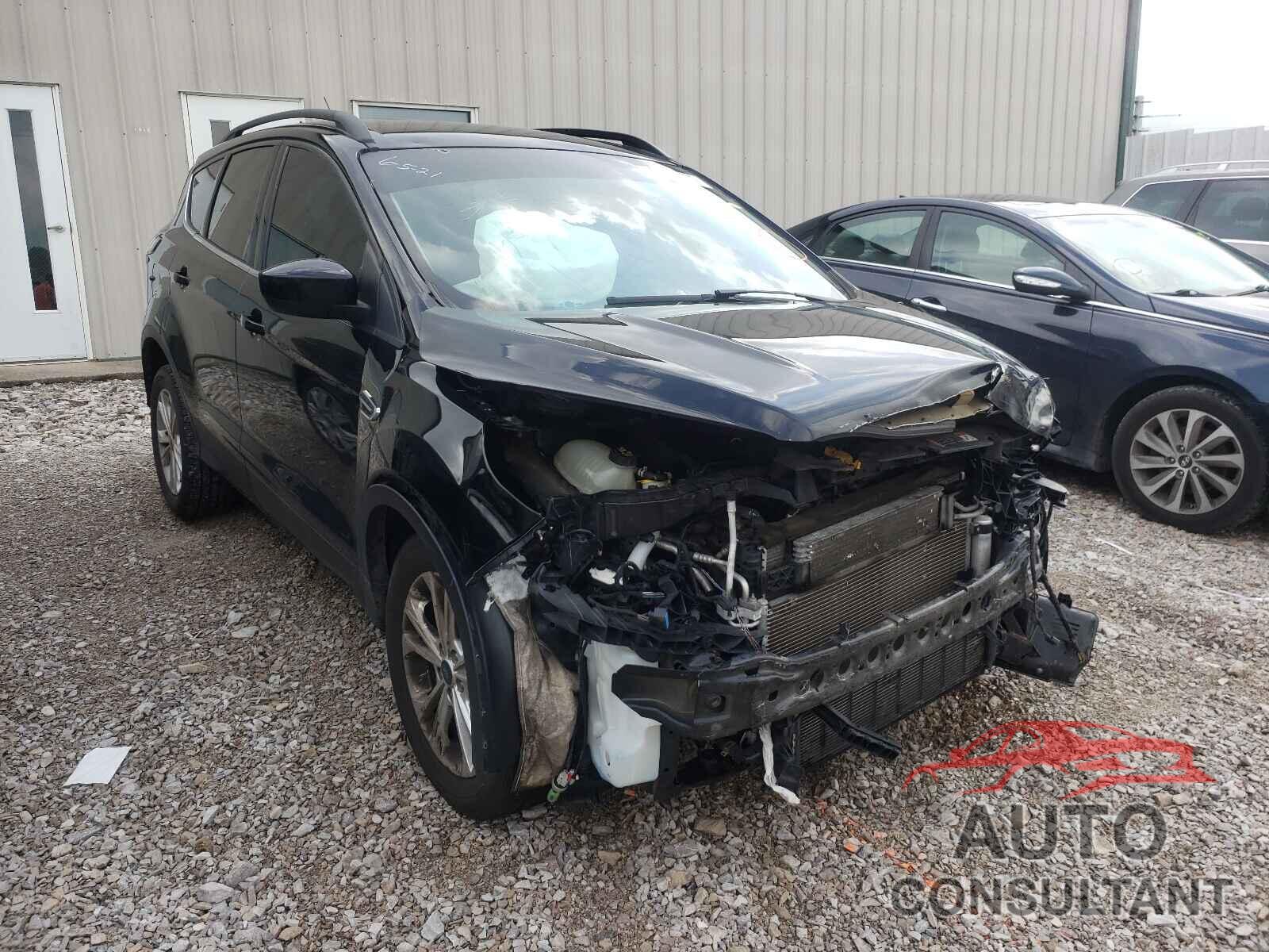 FORD ESCAPE 2017 - 1FMCU0GD7HUD17476