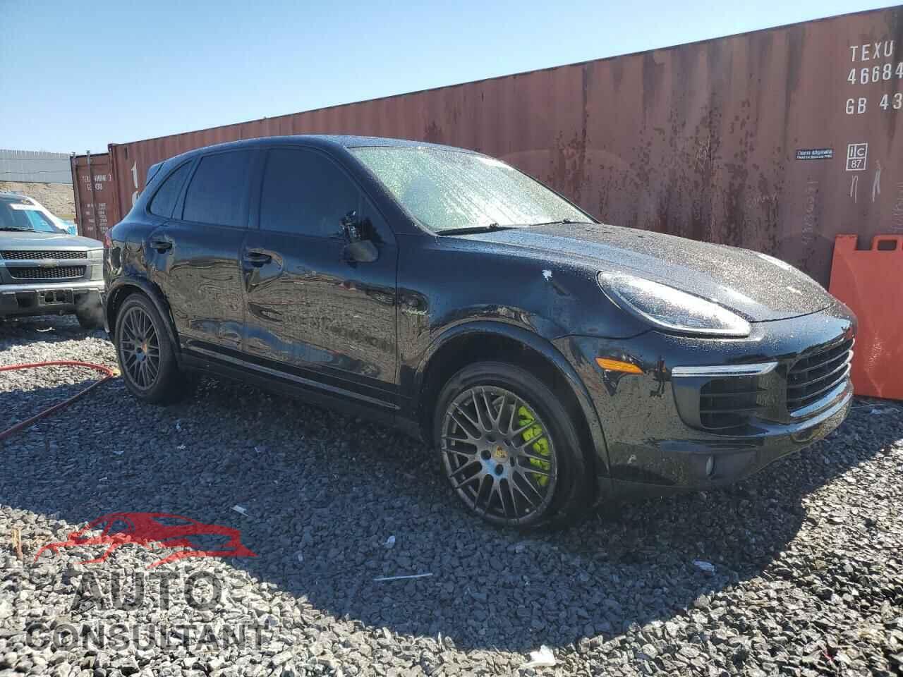 PORSCHE CAYENNE 2017 - WP1AE2A22HLA74465
