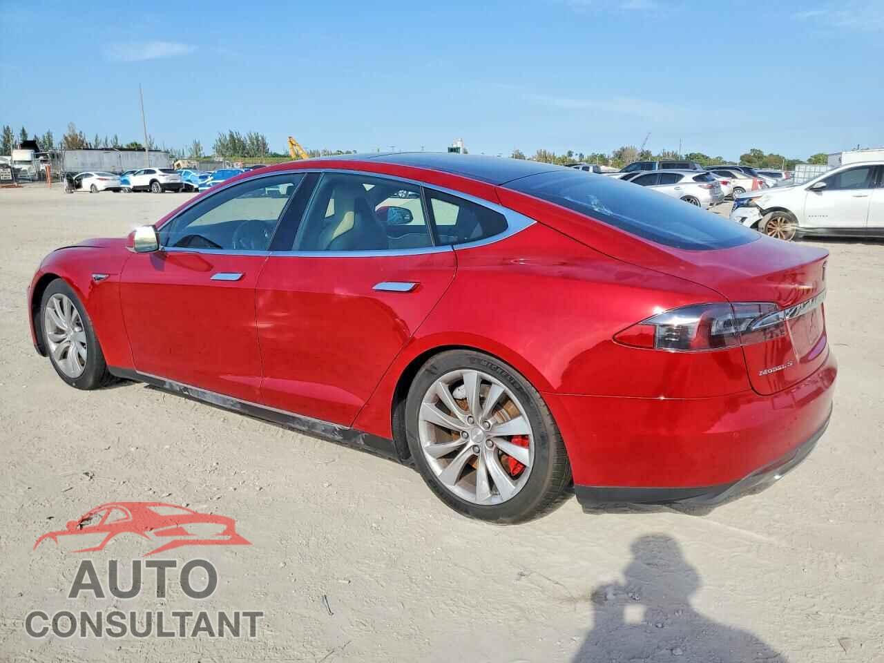 TESLA MODEL S 2015 - 5YJSA1H49FF084378