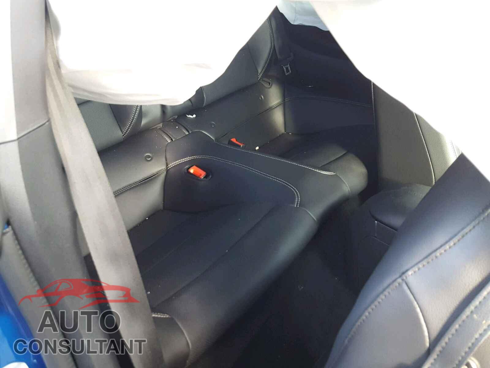 FORD MUSTANG 2018 - 1FA6P8CF8J5113029