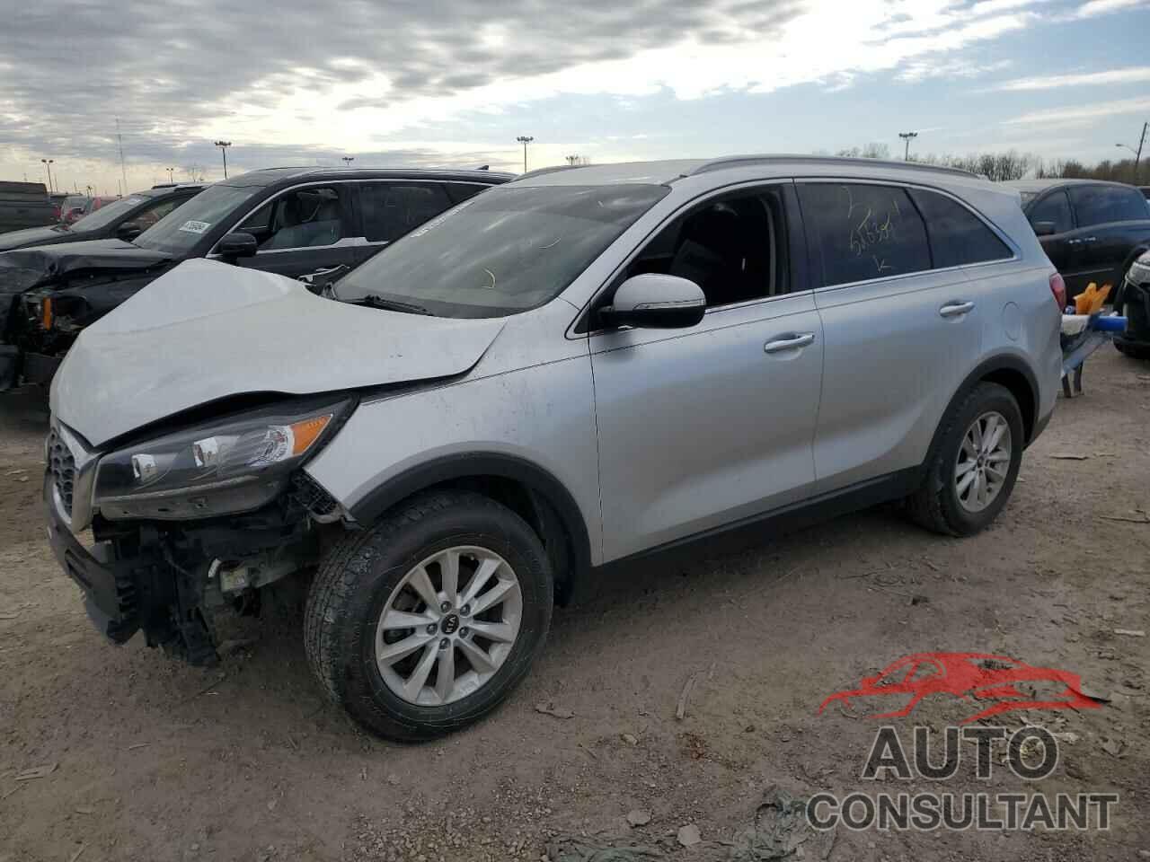 KIA SORENTO 2019 - 5XYPG4A38KG526304