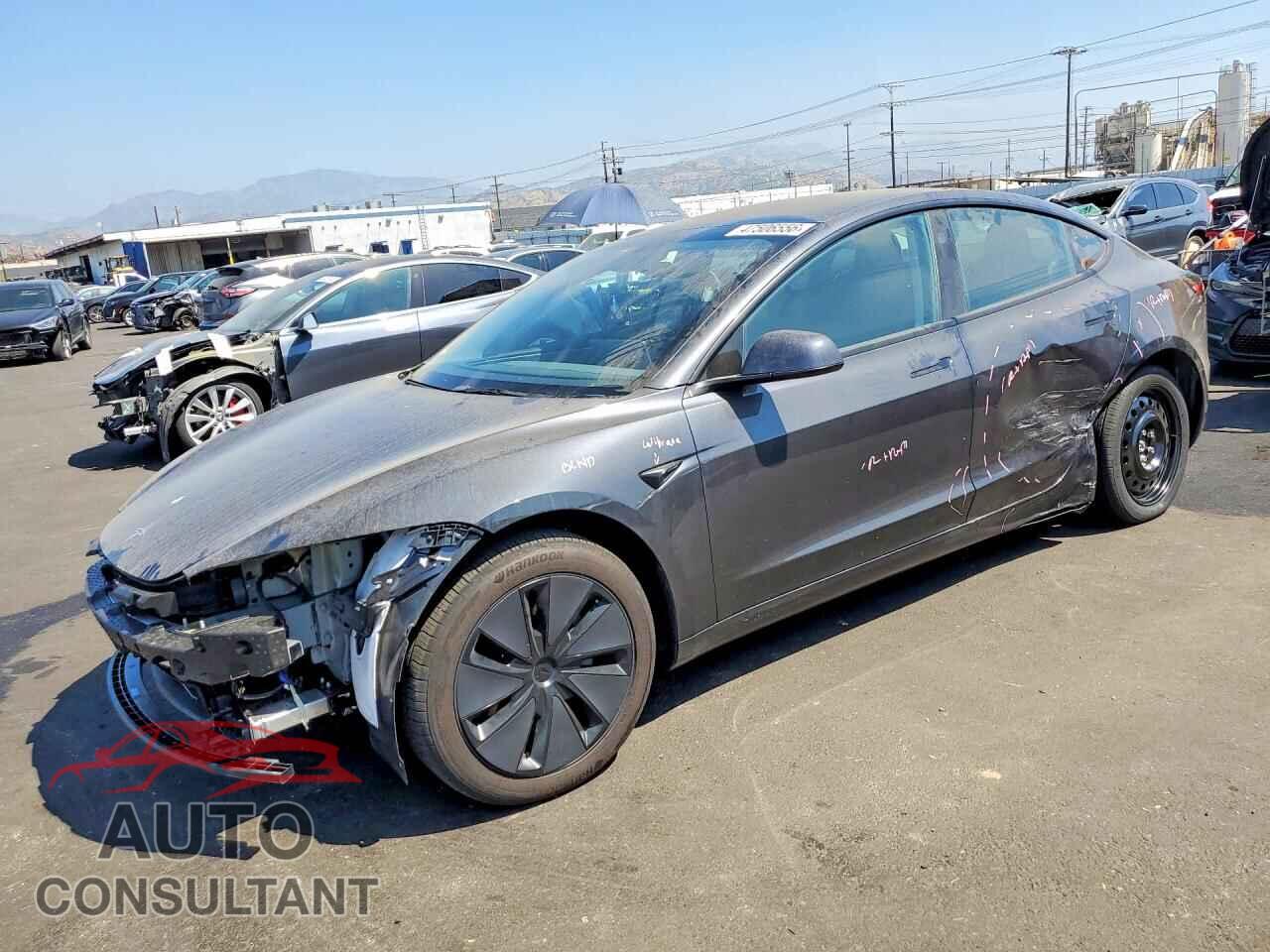 TESLA MODEL 3 2025 - 5YJ3E1EA2SF080976