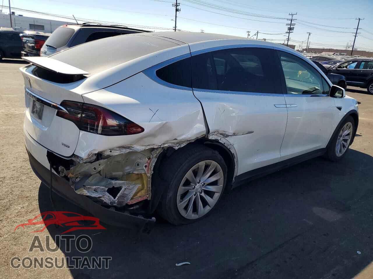 TESLA MODEL X 2017 - 5YJXCAE21HF076779
