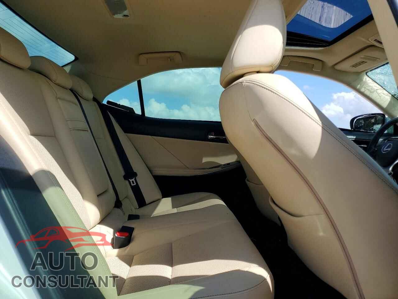 LEXUS IS 2014 - JTHBE1D28E5003636