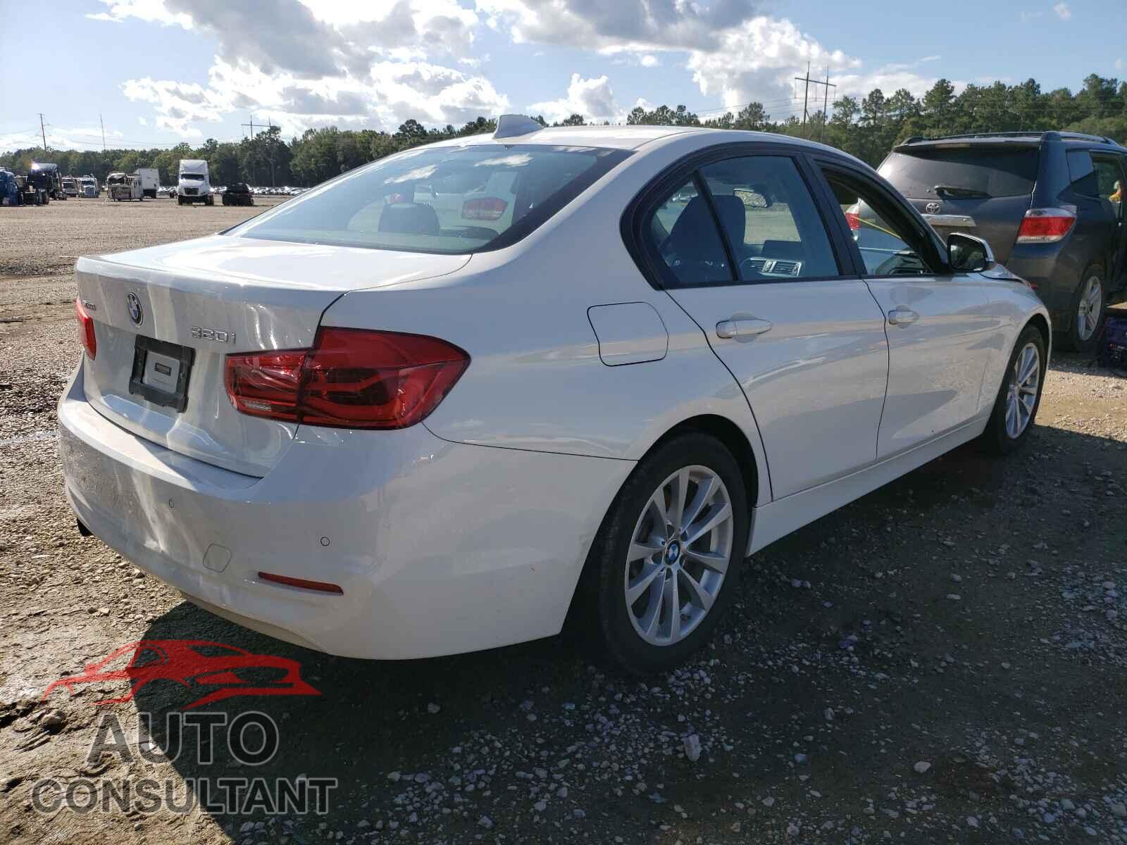 BMW 3 SERIES 2017 - WBA8A3C56HK691444