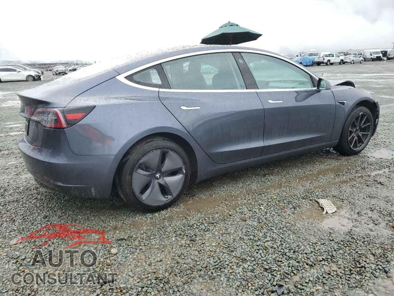 TESLA MODEL 3 2018 - 5YJ3E1EA6JF037109