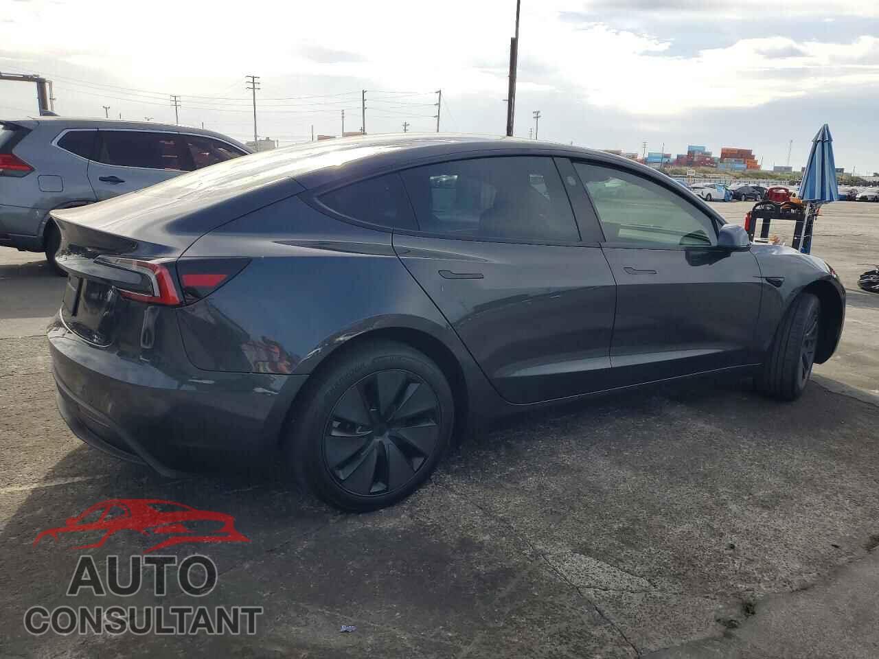 TESLA MODEL 3 2025 - 5YJ3E1EA5SF030864