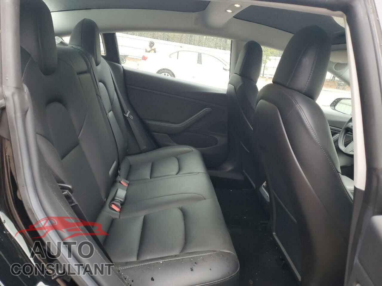 TESLA MODEL 3 2019 - 5YJ3E1EA7KF422471