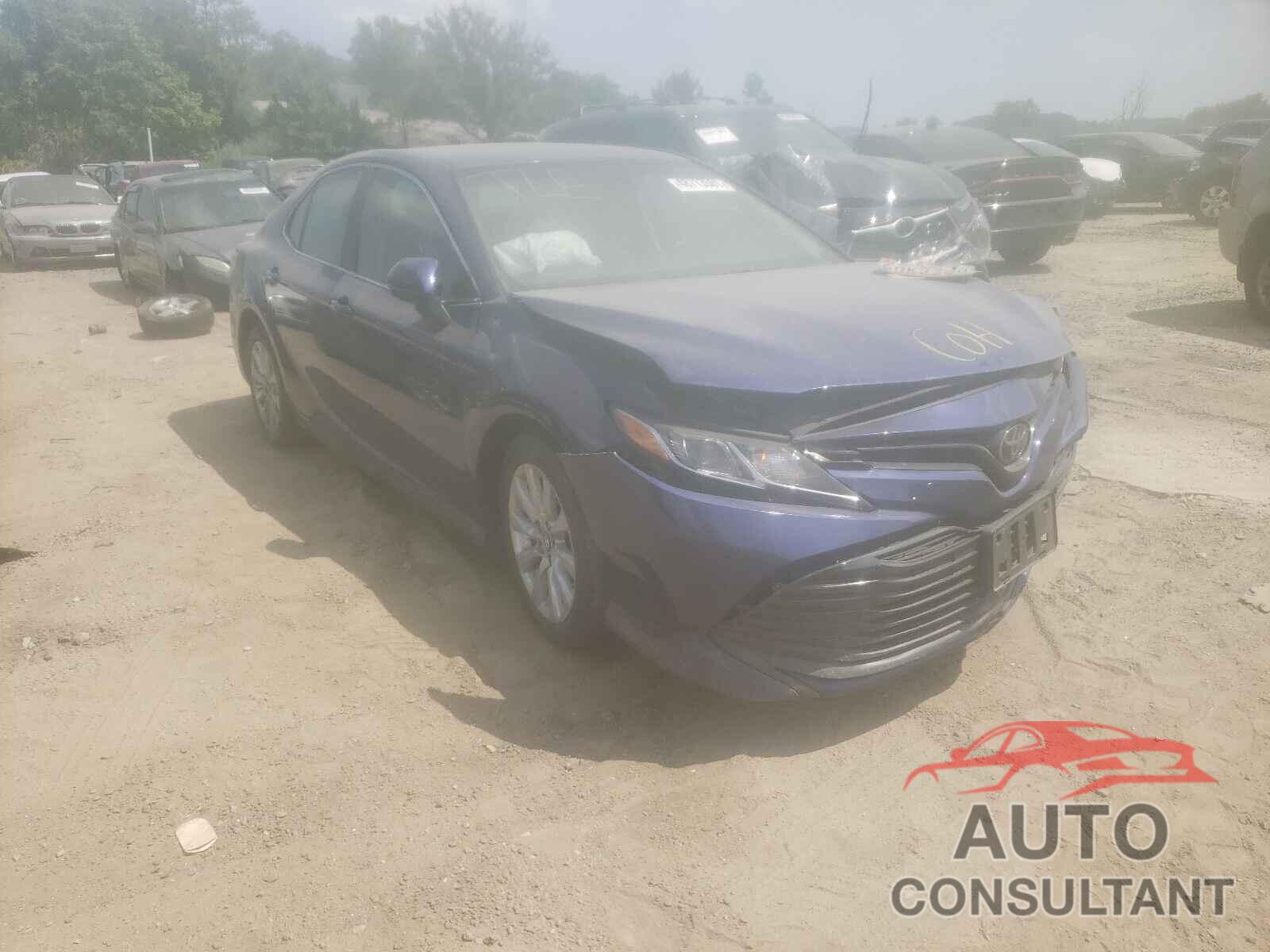 TOYOTA CAMRY 2018 - 4T1B11HK3JU585227